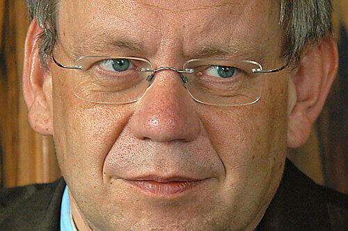 Karl Freller (CSU) mahnt mehr Tempo an.