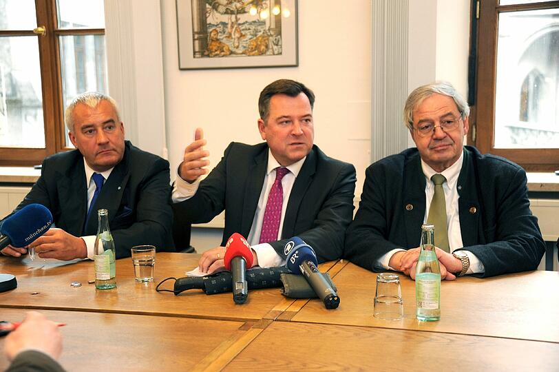 Zerknirschte Schwarze (v. l.): Der Münchner CSU-Chef Ludwig Spaenle, Verhandlungsführer Josef Schmid und sein Vize in der Fraktion, Hans Podiuk.