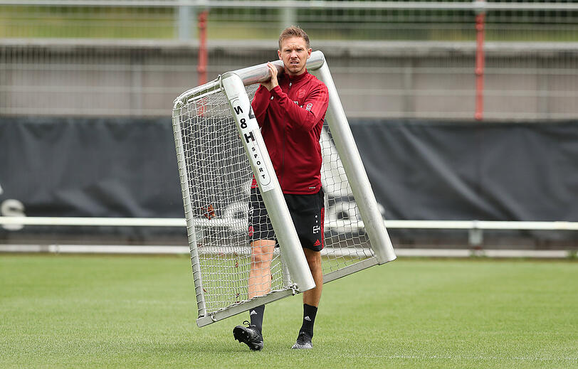 Julian Nagelsmann bei seiner ersten Trainingseinheit.