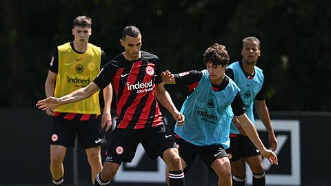 Marcel Wenig (l-r), Ellyes Skhiri, Paxten Aaronson und Timothy Chandler.
