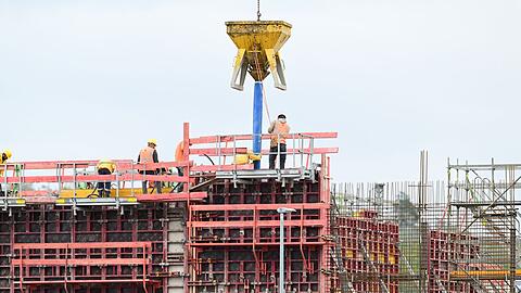 Die Investitionen in Bauten nahmen im zweiten Quartal um 2,1 Prozent ab. (Archivbild)