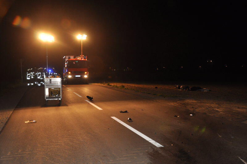 Tragischer Unfall bei Eggenfelden: Ein 39-jähriger Biker kracht in einen Traktor und kommt dabei ums Leben. Die Bilder