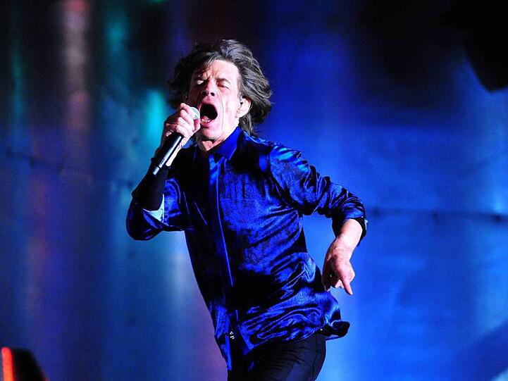 Mick Jagger hält die Bühne in Lissabon warm für die Jungs von One Direction