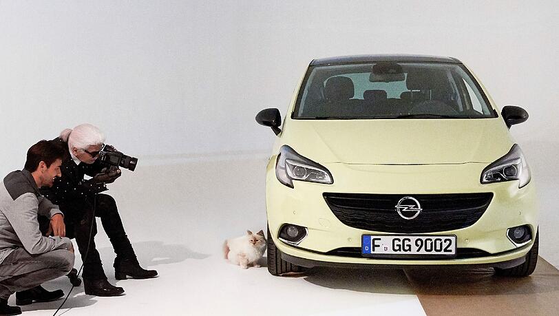 Am Set: Opel Corsa, Karl Lagerfeld und Supermodel Choupette. Am Set: Opel Corsa, Karl Lagerfeld und Supermodel Choupette.