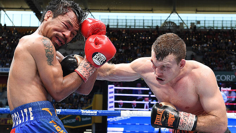 Manny Pacquiao von den Philippinen (links) verlor am 2. Juli in Brisbane überraschend seinen Titel als Weltergewichts-Weltmeister des Profiverbandes WBO an den Australier Jeff Horn.