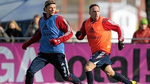 Dürfen im Pokal gegen Fürth von Anfang an ran: Timoschtschuk, der bisher bei Bayern über die Reservistenrolle nicht hinauskam, und Rekonvaleszent Ribéry (r.). Dürfen im Pokal gegen Fürth von Anfang an ran: Timoschtschuk, der bisher bei Bayern über die Reservistenrolle nicht hinauskam, und Rekonvaleszent Ribéry (r.).