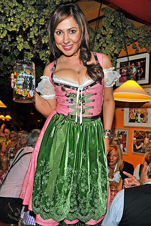 Ganz schön sexy war auch Schauspielerin Simone Thomalla als Playboy-Model.