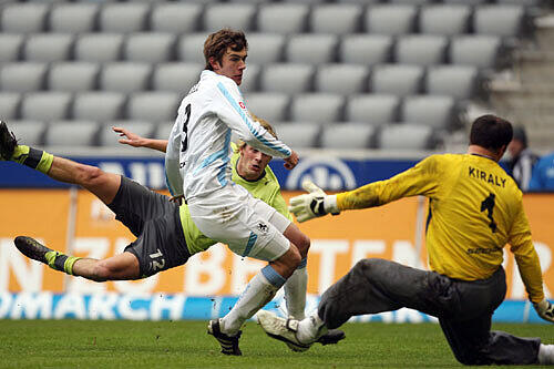 Szene aus einem Spiel zwischen dem TSV 1860 München und Paderborn.