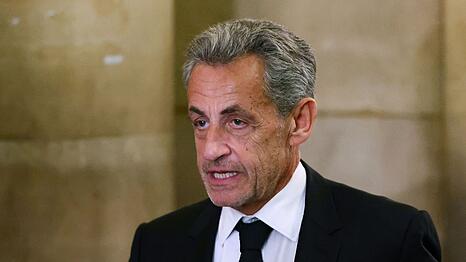 Sarkozy weist die Vorw&uuml;rfe von sich und k&auml;mpft in Berufung gegen eine f&uuml;nfj&auml;hrige Haftstrafe.