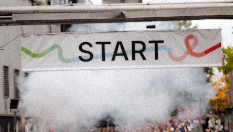 Tausende L&auml;uferinnen und L&auml;ufer machen M&uuml;nchen zur Marathon-Stadt.