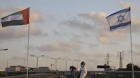 Die Emirate hatten überraschend angekündigt, als drittes arabisches Land - nach Ägypten und Jordanien - diplomatische Beziehungen zu Israel aufzunehmen.