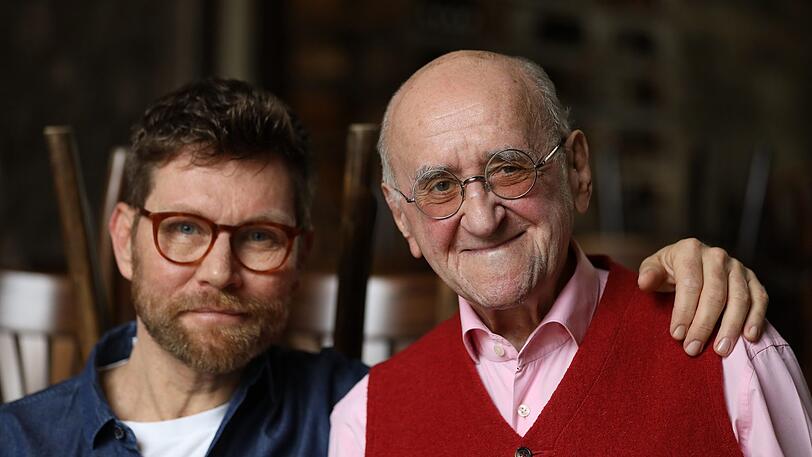 Alfred Biolek (re.) mit Adoptivsohn Scott Biolek-Ritchie im März 2020.