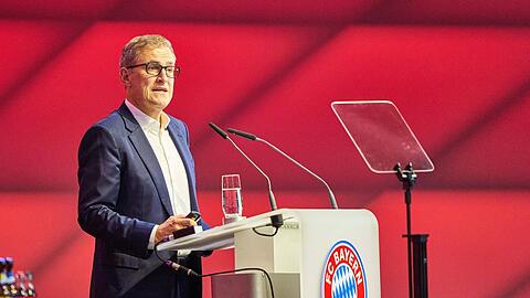 "Wir sind einfach ein Klub sind, der zueinandersteht, der miteinander arbeitet", sagt Vorstandsboss Jan-Christian Dreesen über den FC Bayern.