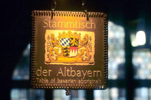 Tief verwurzelte Abgrenzungen: Hier pflegen Altbayern ihren Stammtisch.