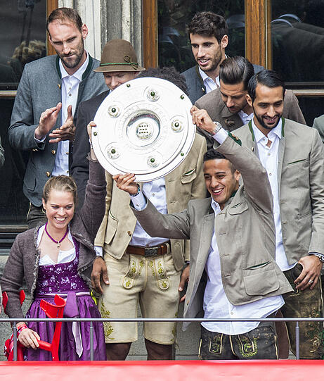 Der FC Bayern feierte am Pfingstsonntag die doppelte Meisterschaft. Die Bilder vom Rathausbalkon am Marienplatz.