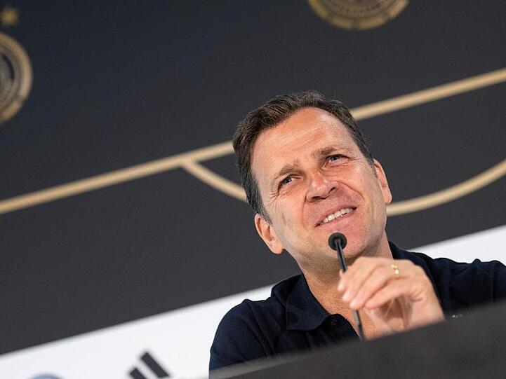 DFB-Direktor Oliver Bierhoff spricht während einer Pressekonferenz. Foto: Marius Becker/dpa/Archiv