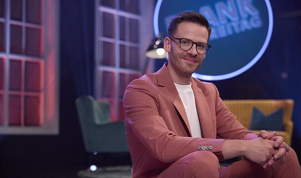 Martin Frank bekam im vergangenen Jahr mit "Frank am Freitag" eine eigene TV-Show. Jetzt sind neue Folgen geplant. Martin Frank bekam im vergangenen Jahr mit "Frank am Freitag" eine eigene TV-Show. Jetzt sind neue Folgen geplant.
