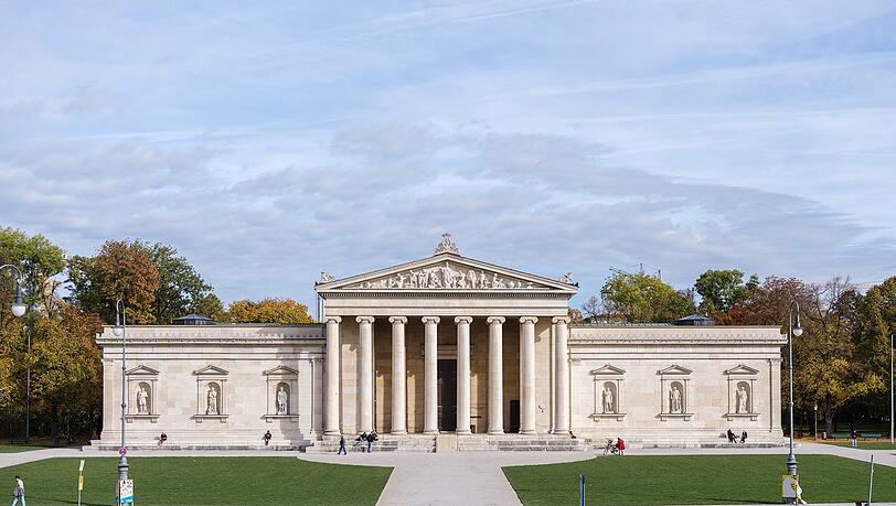 Blick auf die Glyptothek.