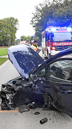 Die Bilder vom Unfallort in Sauerlach.