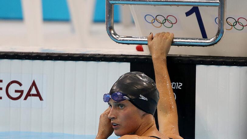 Die deutsche Athletin Lena Schöneborn beim 200-Meter-Schwimmen. Die deutsche Athletin Lena Schöneborn beim 200-Meter-Schwimmen.