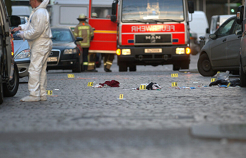 Der Tatort in Berlin: Hier haben Unbekannte am zweiten Weihnachtsfeiertag zur Mittagszeit das Feuer auf vier Männer eröffnet.