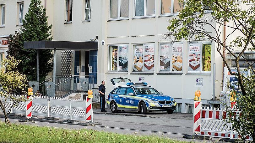 Das Mehrfamilienhaus in der Regensburger Landshuter Straße. Hier kam es zum Gewaltdelikt an der 33-jährigen Prostituierten.