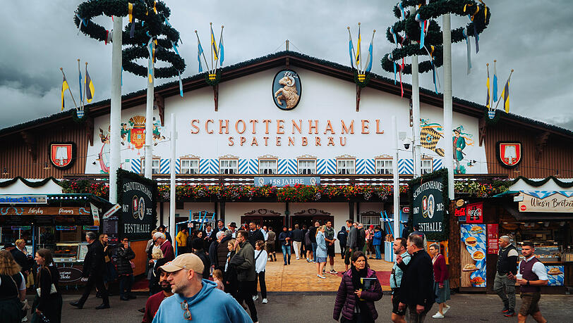 Ein Wirt hatte die Vergabepraxis f&uuml;r die Wiesn-Zelte auf dem Oktoberfest angegriffen (Archiv). Jetzt ist eine weitere Entscheidung in der Sache gefallen.