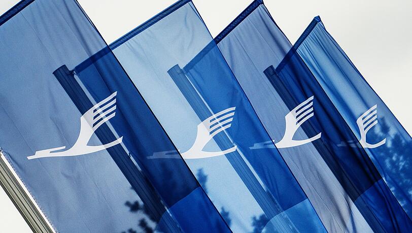 Die Lufthansa Group modernisiert ihre Flotte. Das neue Flaggschiff von Airbus soll "Deutschland" heißen. (Symbolbild) Die Lufthansa Group modernisiert ihre Flotte. Das neue Flaggschiff von Airbus soll "Deutschland" heißen. (Symbolbild)