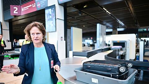 Flughafenchefin Aletta von Massenbach versucht den BER als Innovationsstandort für neue Technologien zu etablieren. (Archivbild)