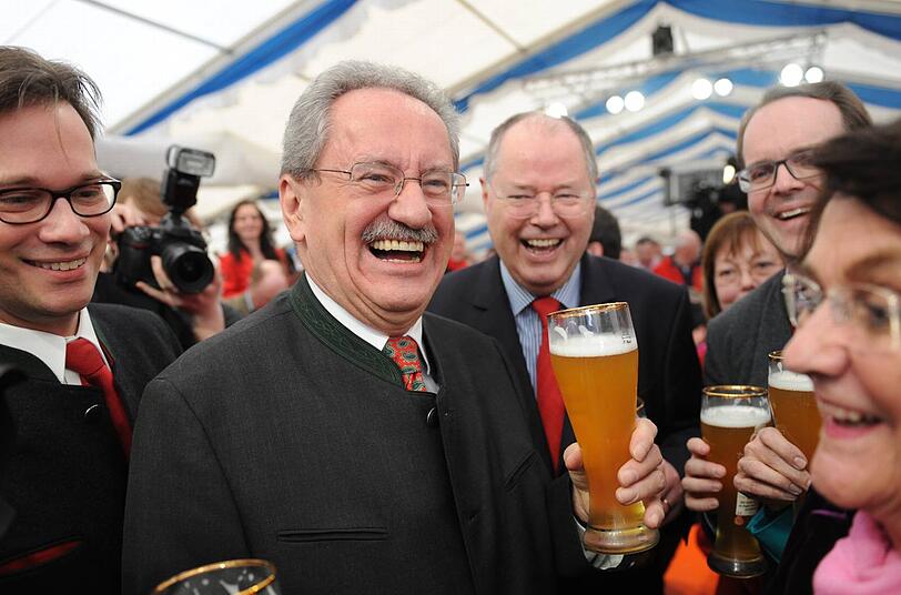 Bayerns SPD-Landeschef Florian Pronold, Spitzenkandidat Christian Ude, Kanzlerkandidat Peer Steinbrück, Fraktionschef Markus Rinderspacher und Edith von Welser-Ude.