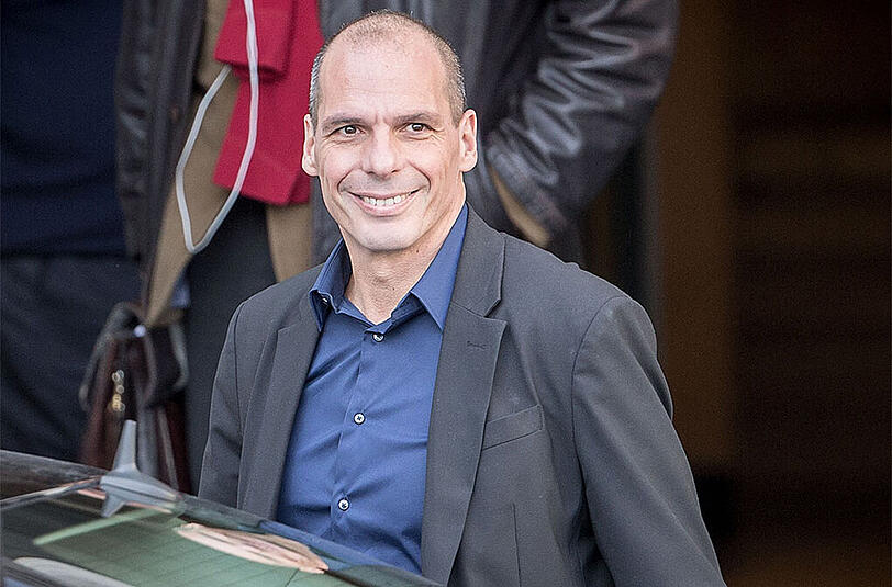 Der griechische Finanzminister Gianis Varoufakis bei seiner Ankunft in Berlin. Im Bundesfinanzministerium trifft er sich mit Finanzminister Schäuble.