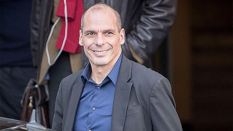 Der griechische Finanzminister Gianis Varoufakis bei seiner Ankunft in Berlin. Im Bundesfinanzministerium trifft er sich mit Finanzminister Schäuble. Der griechische Finanzminister Gianis Varoufakis bei seiner Ankunft in Berlin. Im Bundesfinanzministerium trifft er sich mit Finanzminister Schäuble.