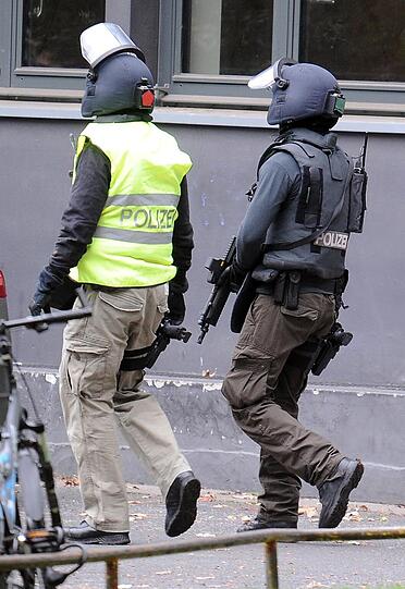 Amok-Alarm an einer Kölner Schule: Die Bilder.
