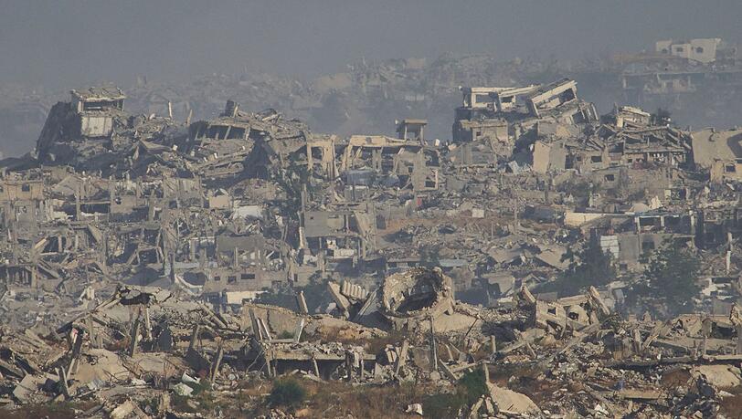 Aus dem Gazastreifen sind wieder viele Tote nach Angriffen gemeldet worden.