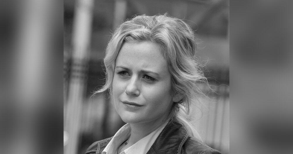 -McLeods-T-chter-Star-Rachael-Carpani-stirbt-mit-45-Jahren