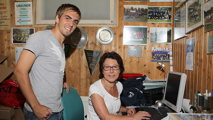 In Gern verwurzelt: Mutter Daniela und Philipp Lahm in ihrem Büro.