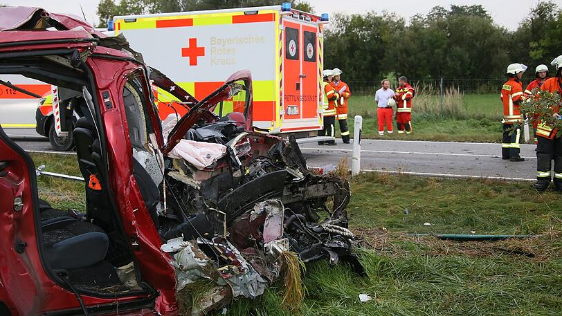 Der schwere Unfall ereignete sich gegen 16.30 Uhr auf der Flughafentangente zwischen dem Anschluss zur A94 und Markt Schwaben.