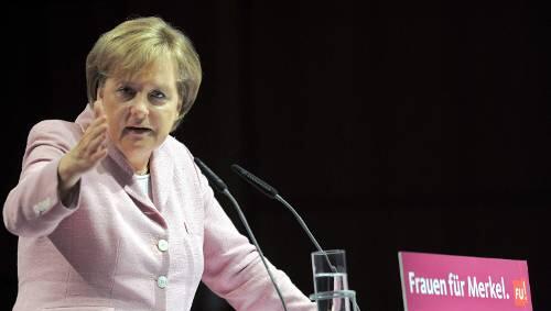 Ganz im Präsidial-Stil: Angela Merkel beim Wahlkampfauftakt. Ganz im Präsidial-Stil: Angela Merkel beim Wahlkampfauftakt.