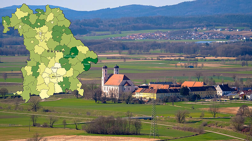 Je grüner, desto höher die Rückzugsquote. Die Landkreise Straubing-Bogen (im Bild das Kloster Oberalteich) und Passau sind in der Bayernkarte am dunkelsten: Hierher kamen besonders viele zurück.
