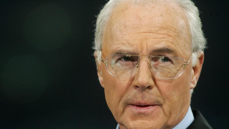 Franz Beckenbauer kritisiert das erste Jahr von Mario Gomez beim FC Bayern Franz Beckenbauer kritisiert das erste Jahr von Mario Gomez beim FC Bayern
