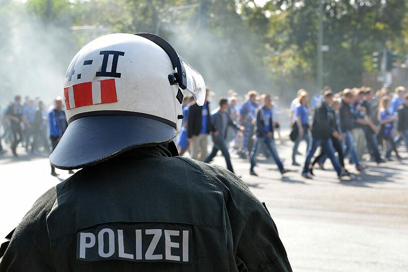 Vor dem Revierderby: Bilder von der Anfahrt der Fans