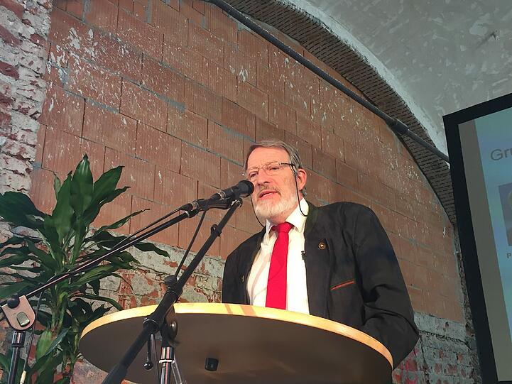 Der Präsident der Hochschule, Michael Kortstock, übergibt sein Amt heute in einer Zeremonie an Nachfolger Martin Leitner.