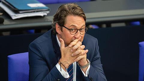 Die Opposition erhebt neue Vorwürfe gegen Bundesverkehrsminister Andreas Scheuer (CSU) in der Maut-Affäre.