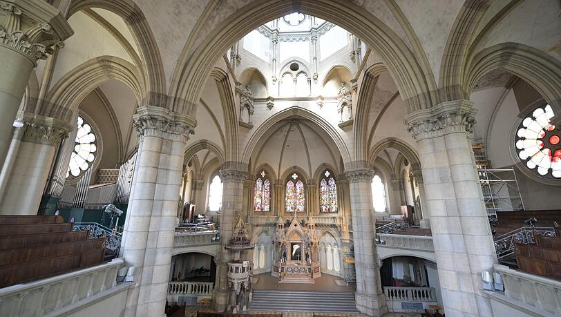 Ein Gesamtkunstwerk des Historismus: die Kirche Sankt Lukas im Lehel. Ihr atemberaubender Innenraum soll dank der Sanierung bald wieder in voller Pracht erstrahlen.