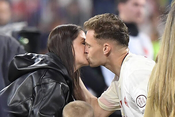Immer noch total verliebt: Joshua und Lina Kimmich kennen sich bereits seit über zehn Jahren - seit 2022 ist das Paar sogar verheiratet.