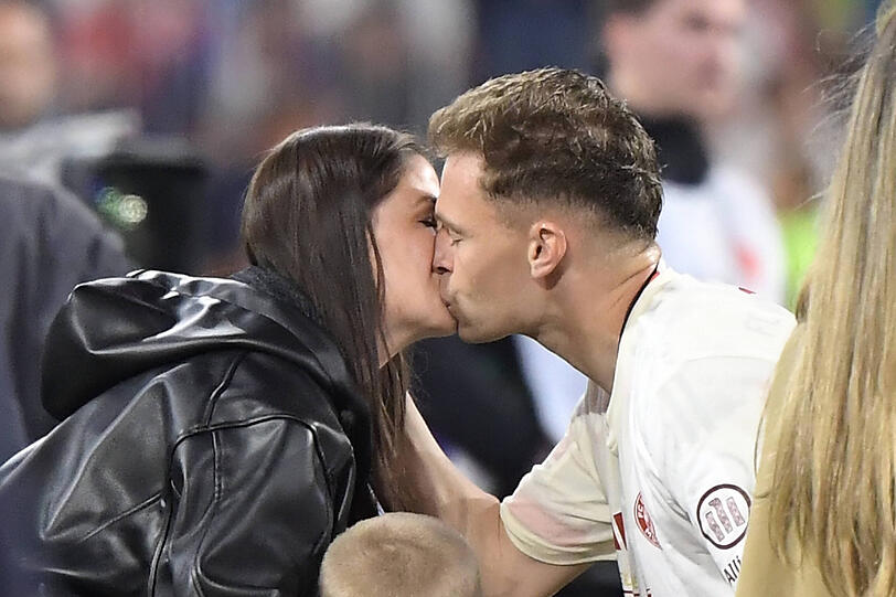 Immer noch total verliebt: Joshua und Lina Kimmich kennen sich bereits seit über zehn Jahren - seit 2022 ist das Paar sogar verheiratet.