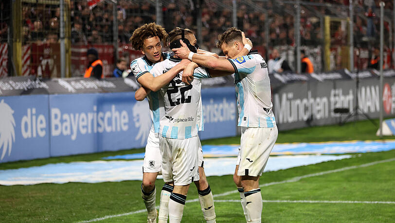 Drei S&auml;ulen, mit denen der TSV 1860 trotz aller Spannungen und Zw&auml;nge in der kommenden Saison ein aufstiegsreifes Team aufbauen will: Youngster Samuel Althaus, Toptorj&auml;ger Sigurd Haugen und Routinier Florian Niederlechner (v.l.).