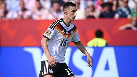 Nico Schlotterbeck w&auml;hrend der WM-Vorrunde gegen die Elfenbeink&uuml;ste.