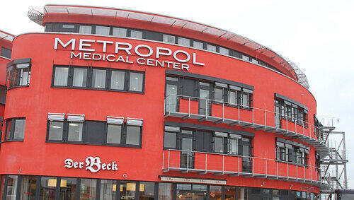 Schon von weitem ein Blickfang: das Metropol Medical Center in der Virnsberger Straße in Nürnberg. Schon von weitem ein Blickfang: das Metropol Medical Center in der Virnsberger Straße in Nürnberg.