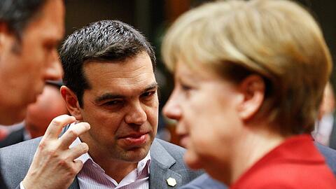 Holt Angela Merkel beim ersten Besuch von Griechenlands Premier Alexis Tsipras die dunkle Vergangenheit der Nationalsozialisten ein?